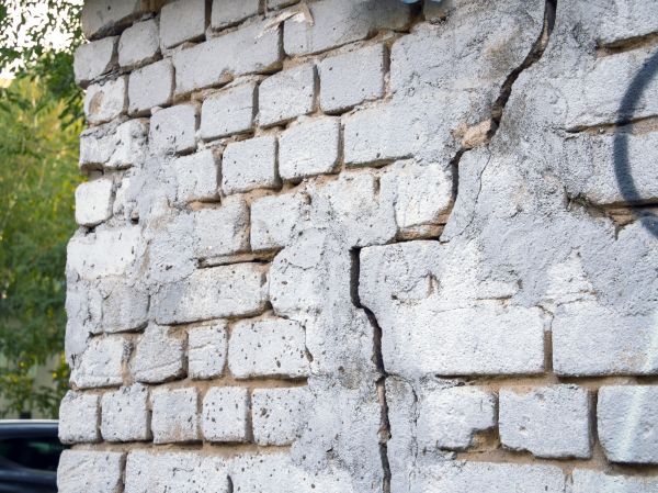 Cracked Brick Wall Repair in Ashburn